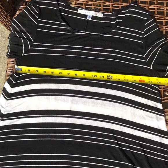 Max Studio Top - Picture 9 of 11